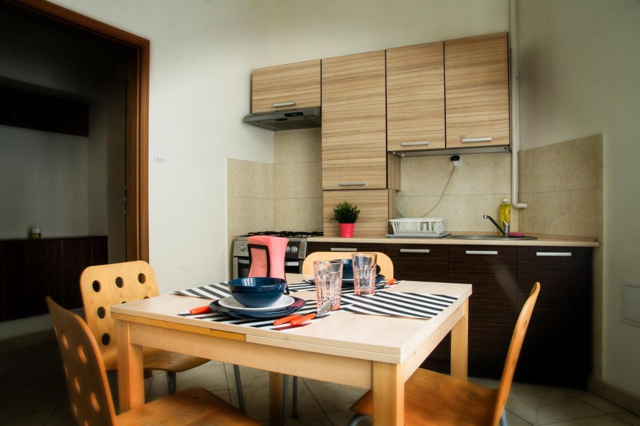 Apartament Pomaranczowy Narutowicza 11 Люблін Екстер'єр фото